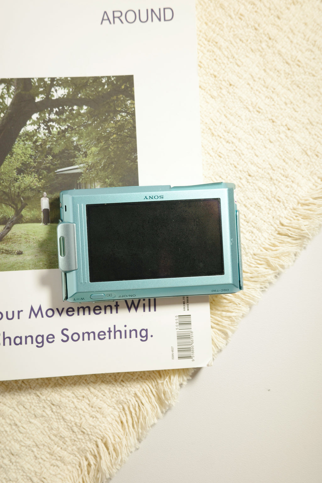 Sony t90