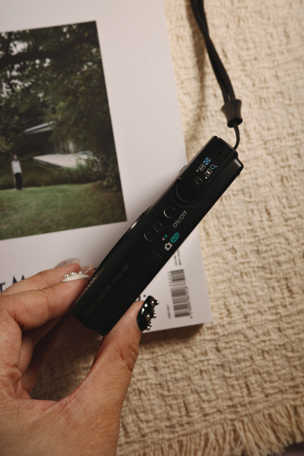 Canon ixus240hs